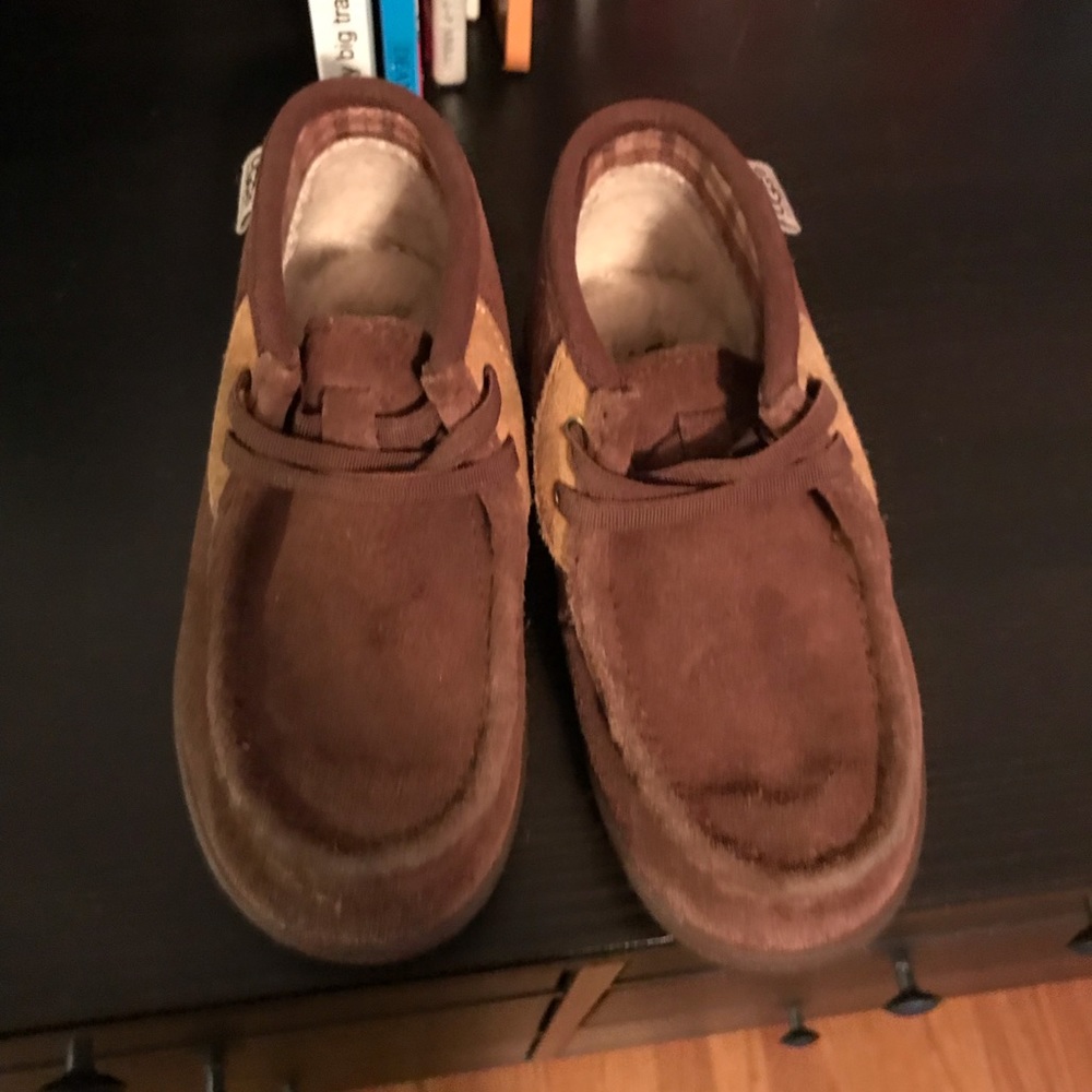 Ugg boys size 10